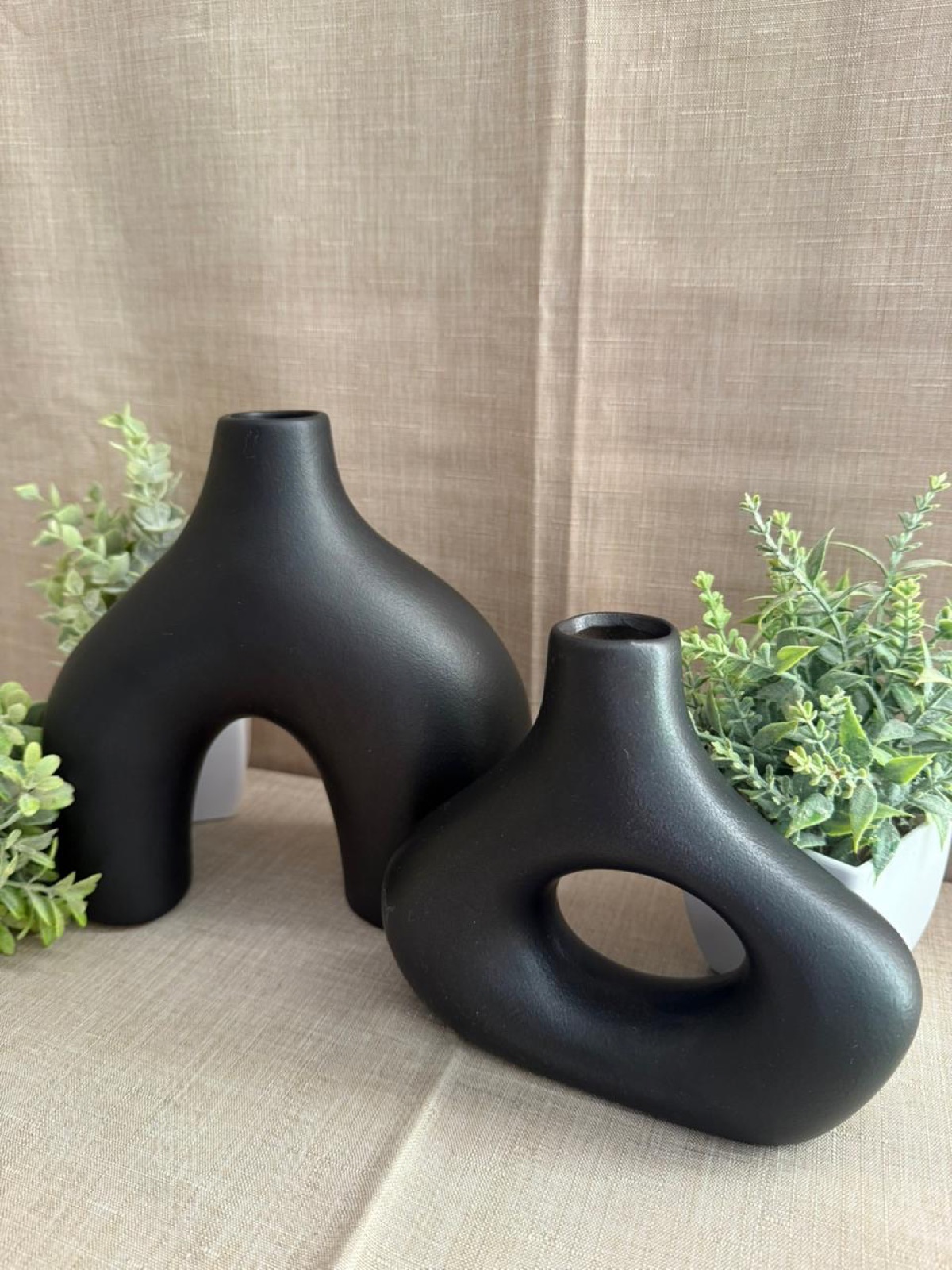 Set de 2 Jarrones Irregulares Negros