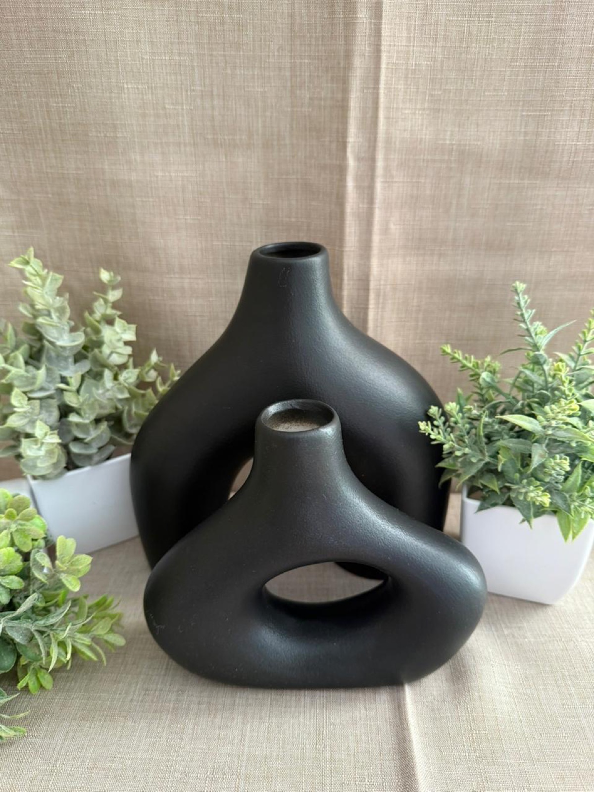 Set de 2 Jarrones Irregulares Negros