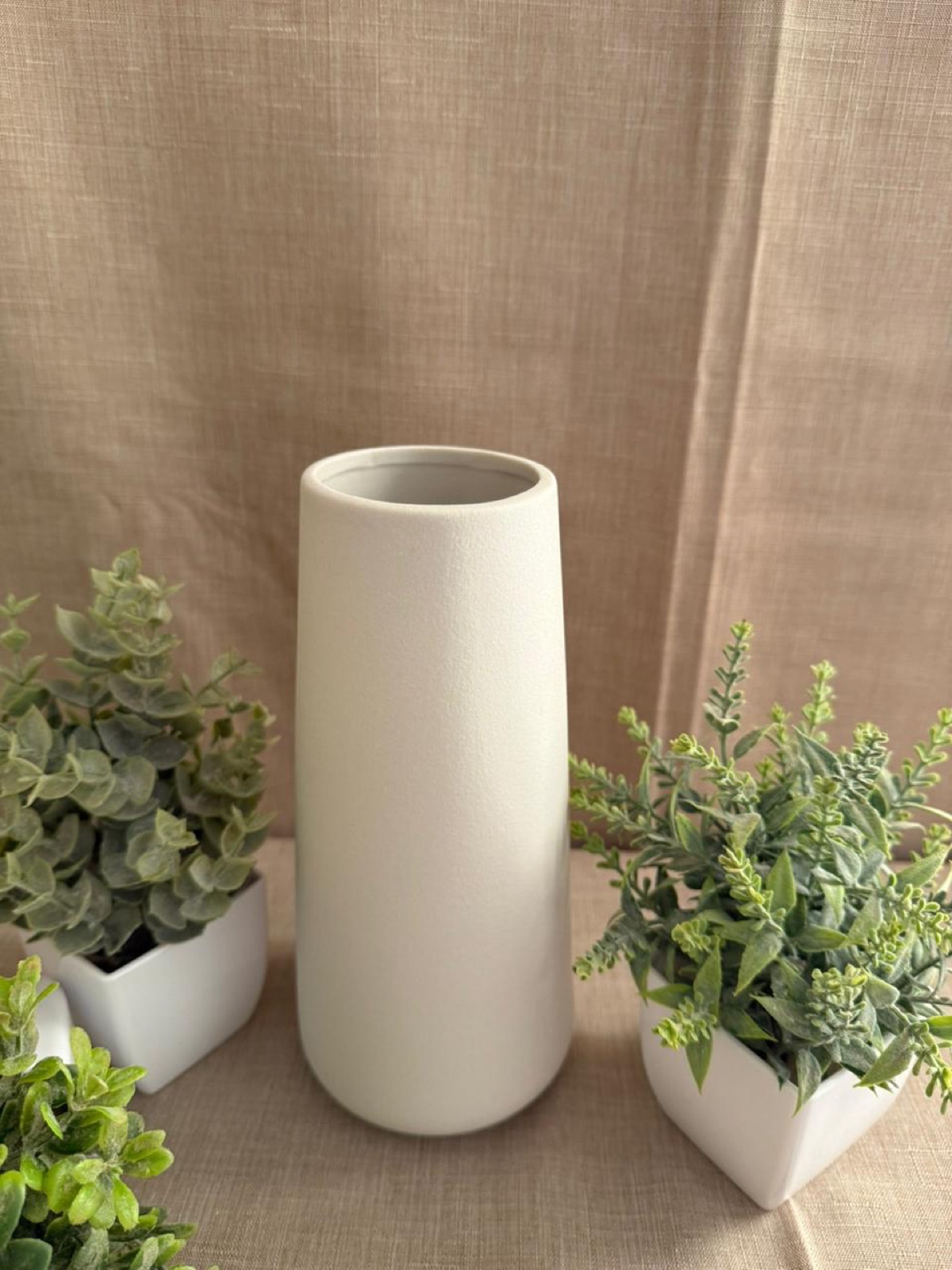 Set de 2 Floreros Cónicos Blancos