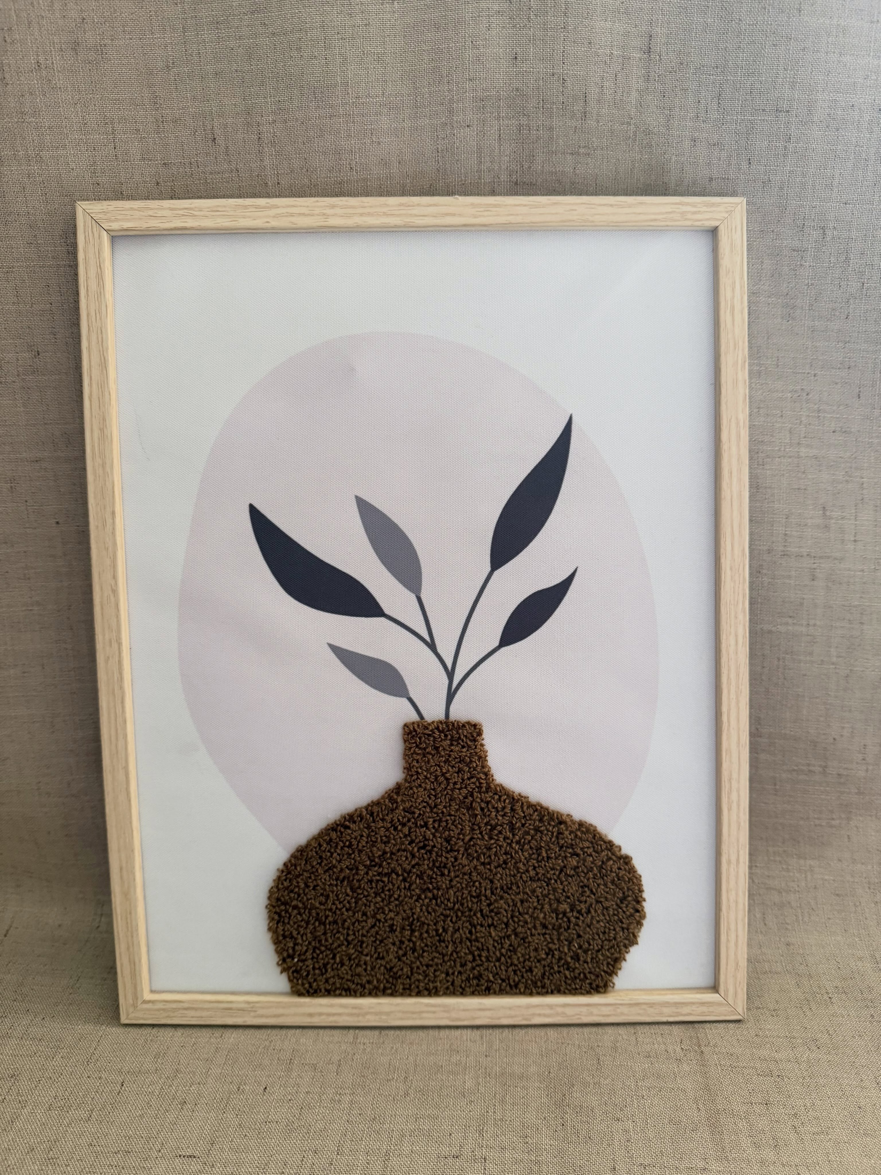 Arte de pared enmarcado de jarrón minimalista ideal para