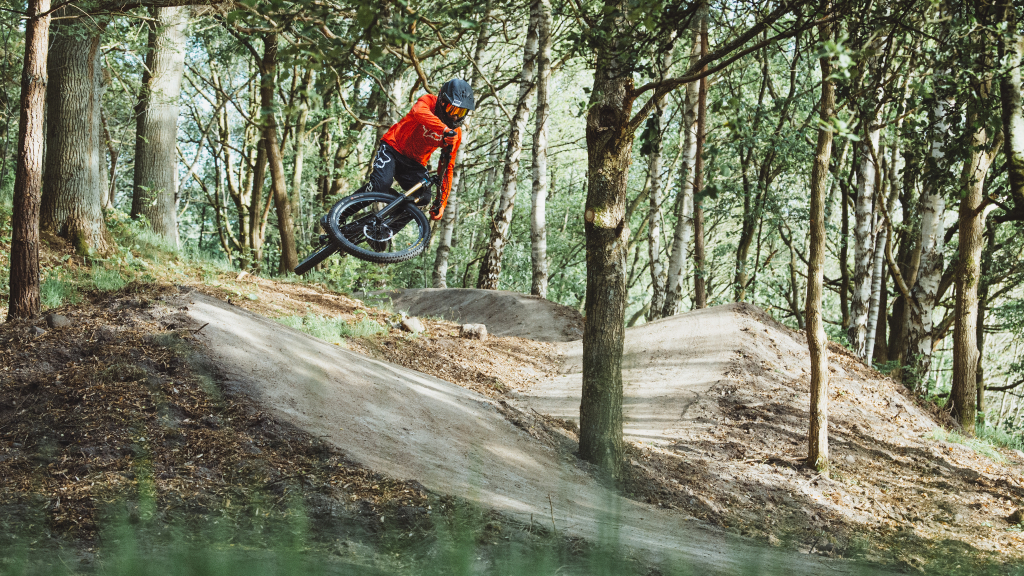 Silkeborg Bikepark - Rød hop linie