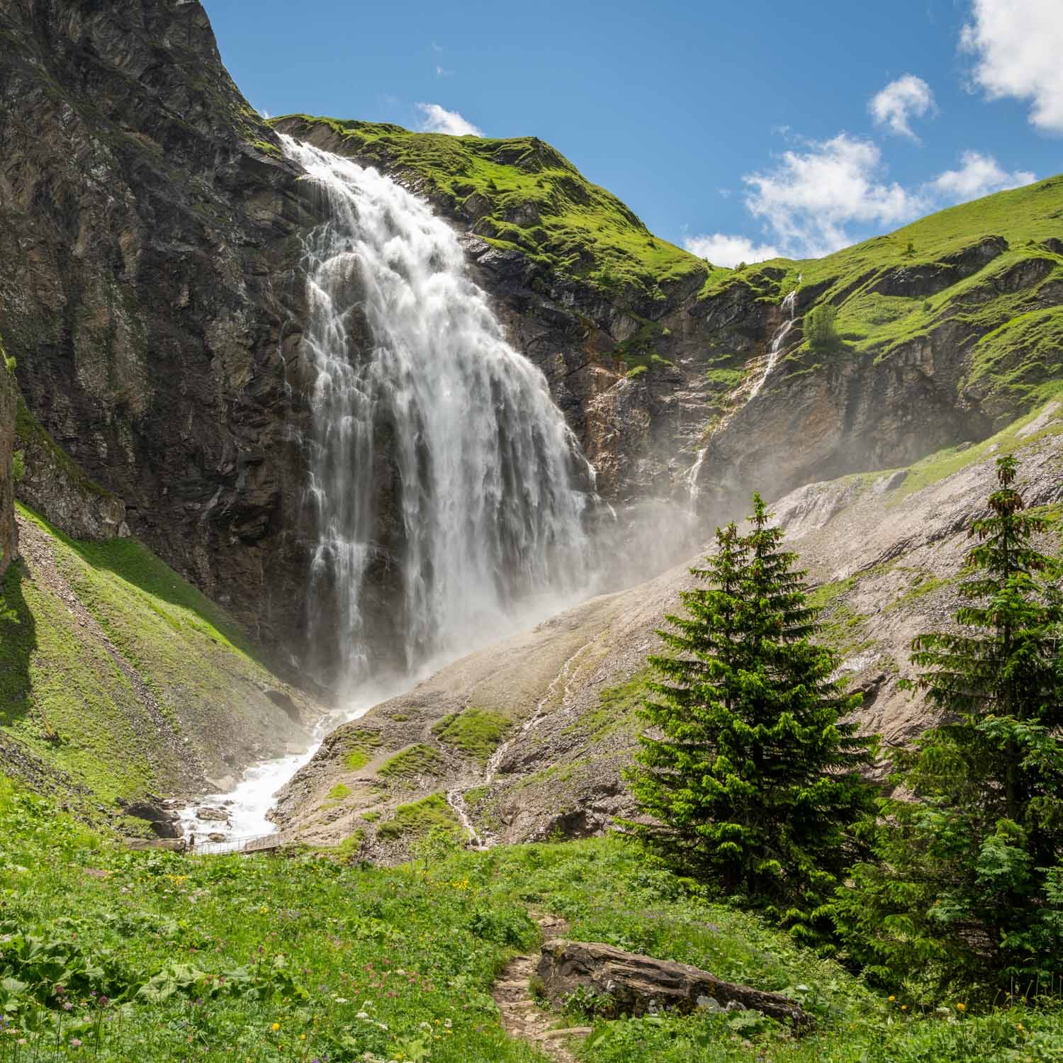 Engstligen Falls