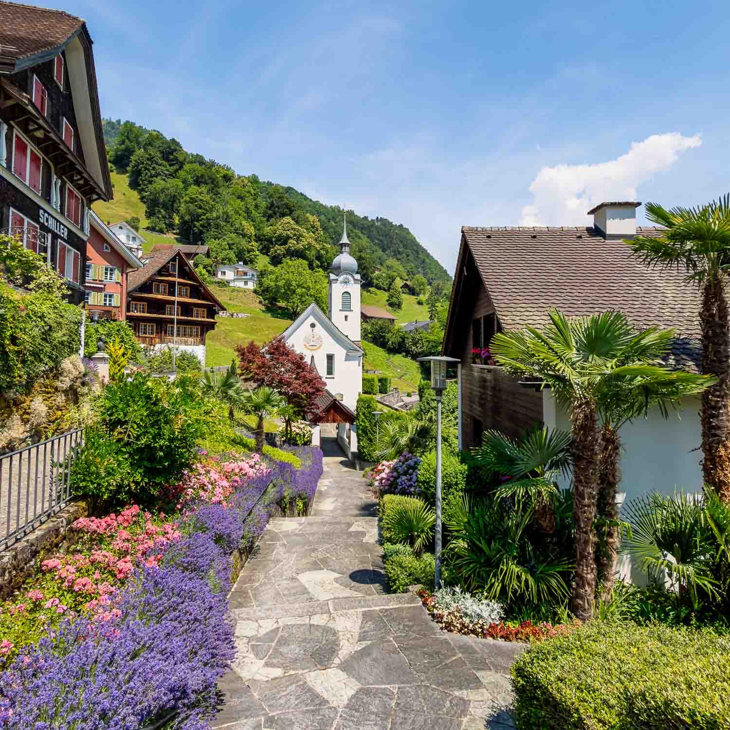 Bauen Village Street