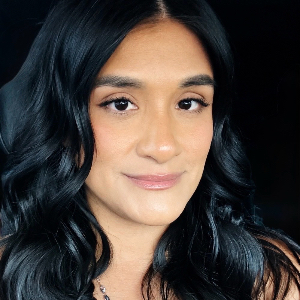 cynthia headshot