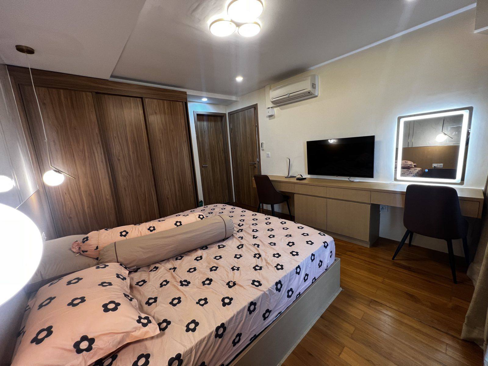 Diamond Inya Palace condo for rent - Image 10
