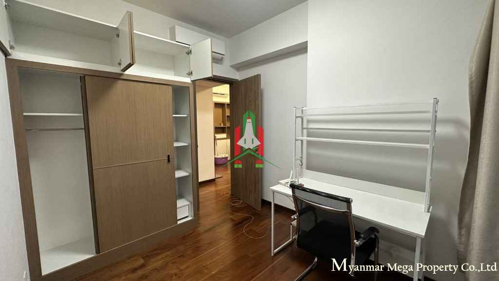Two-bedrooms for rent in The Central condo - Image 4