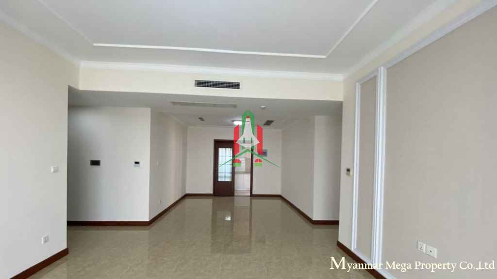 Golden City condo for sale - Image 4