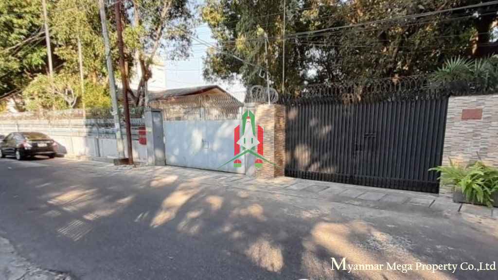 House for rent in Bahan township - Image 10