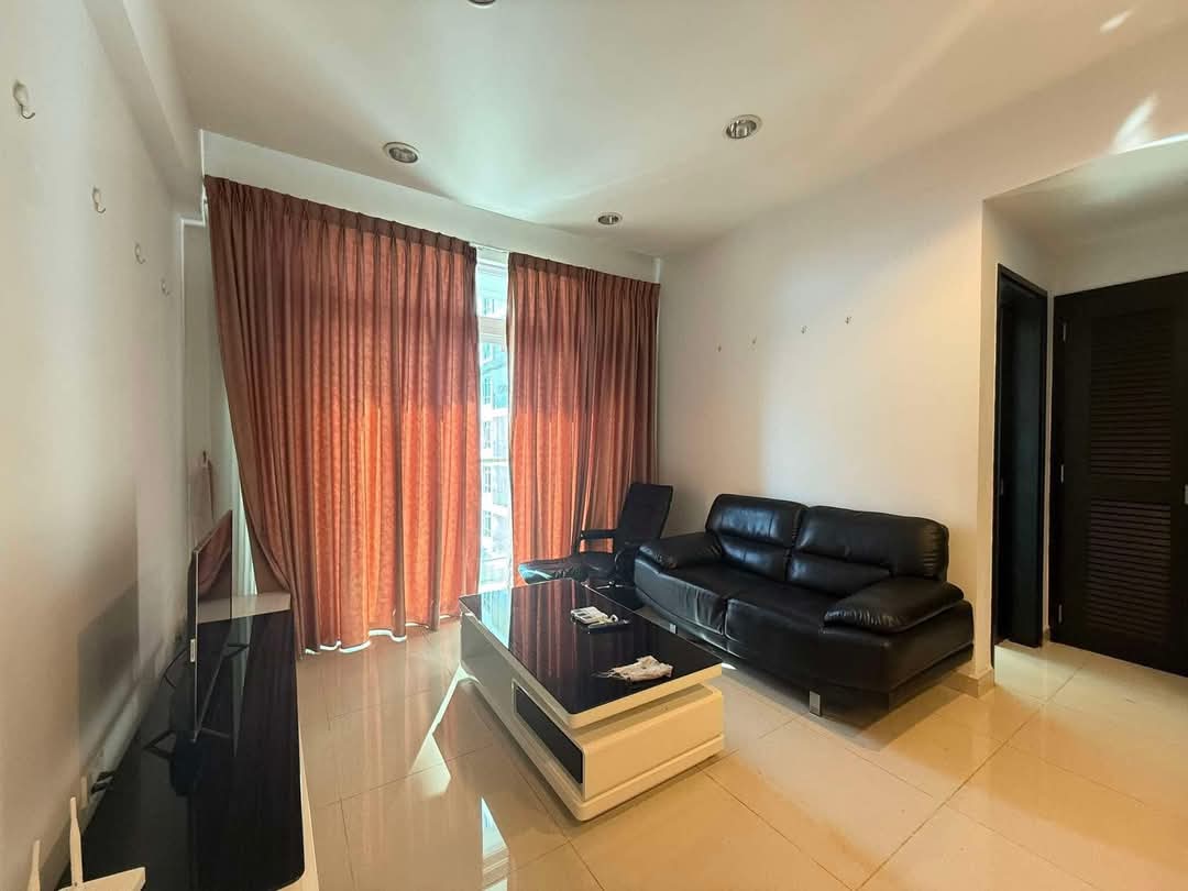GEMS condo for rent - Image 2