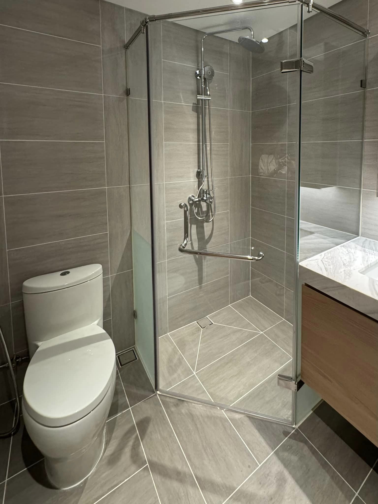 The Lake Suites condo for rent in Yankin - Image 10