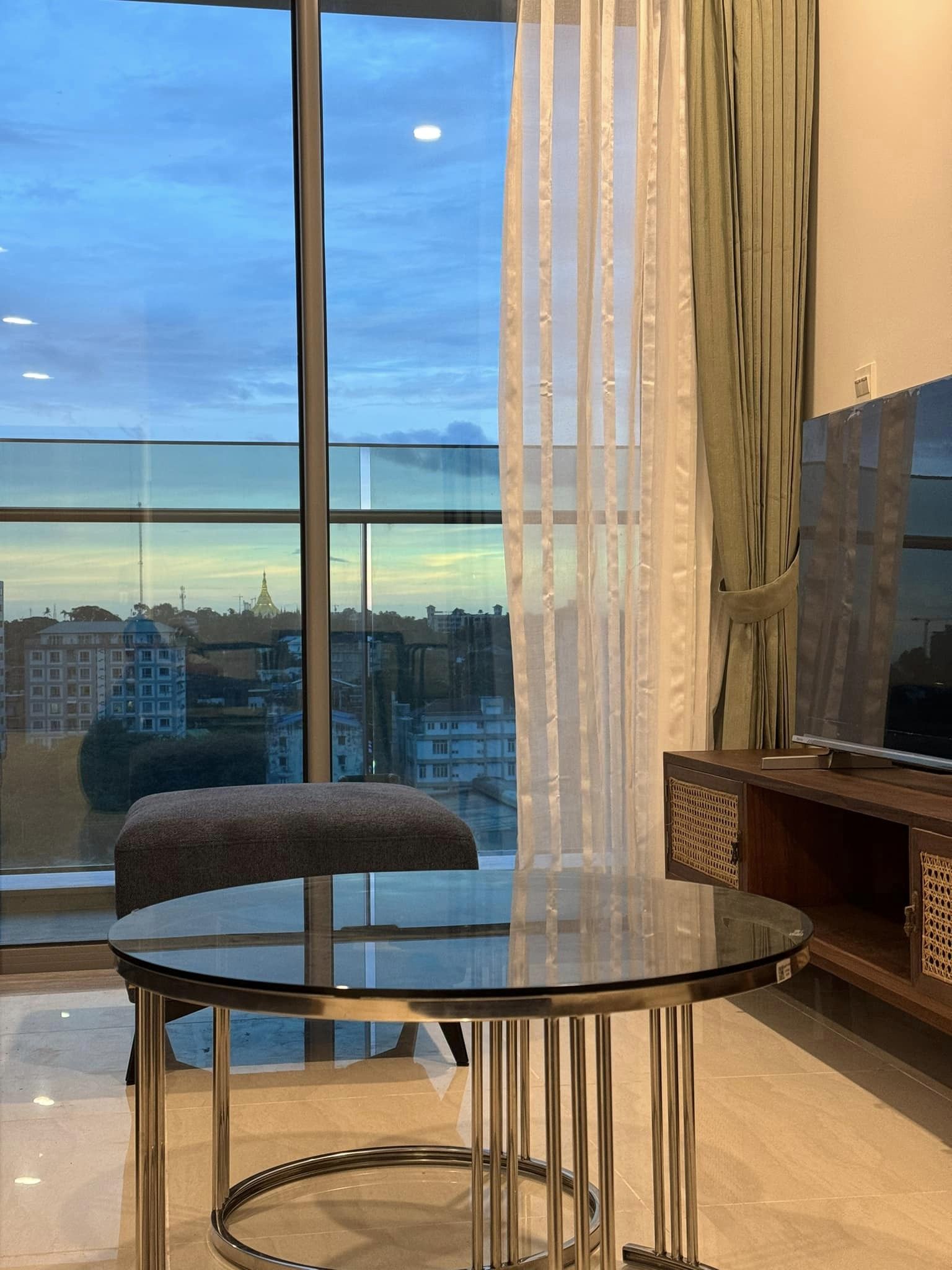 The Lake Suites condo for rent in Yankin - Image 9