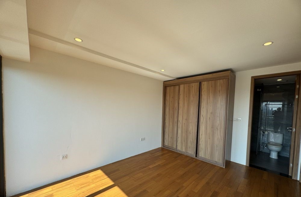Diamond Inya Palace Condo for Sale – 2 Master Bedrooms, Fully Furnished - Image 3