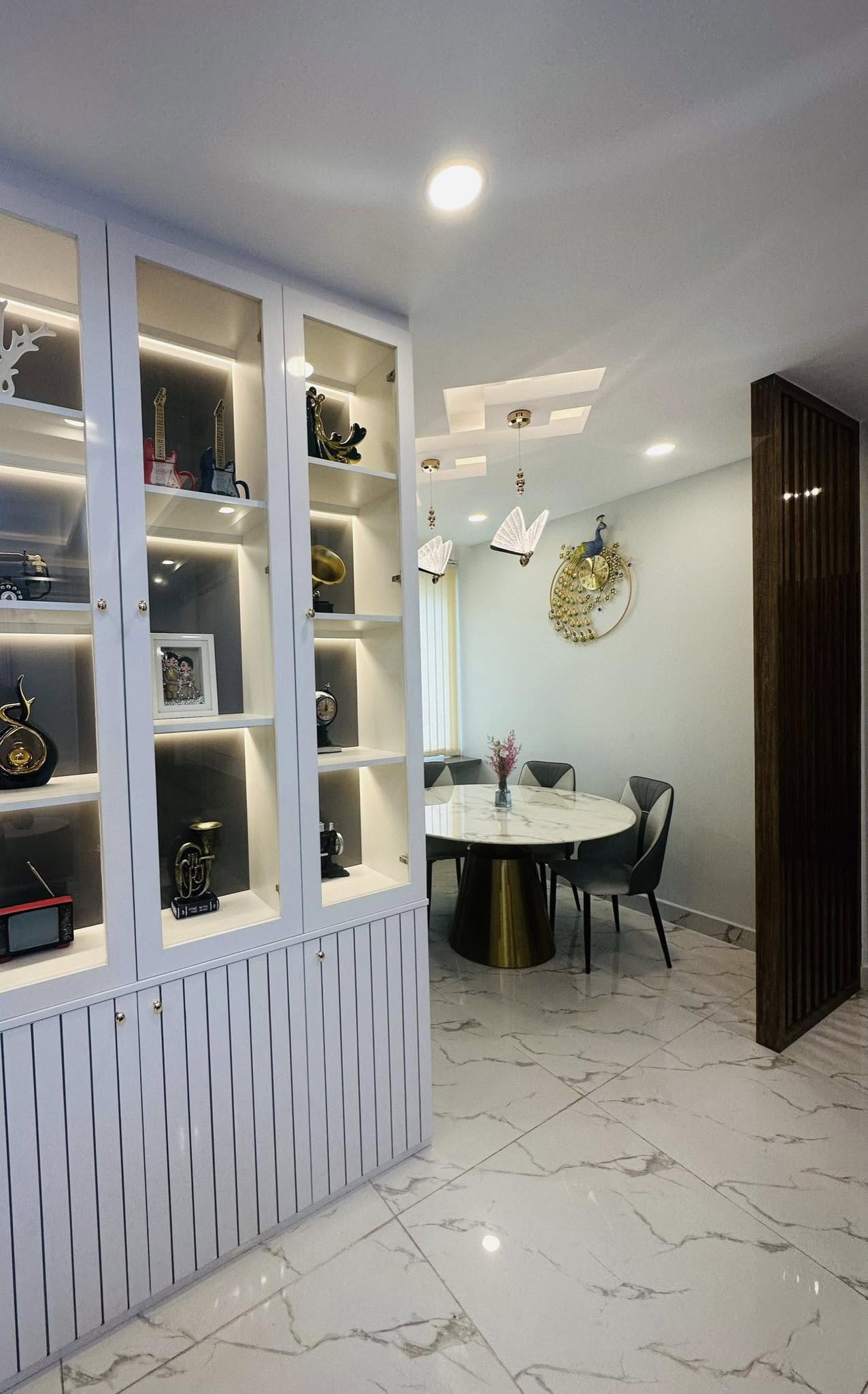 Three-bedroom apartments available for rent in Kanbae Tower - Image 5