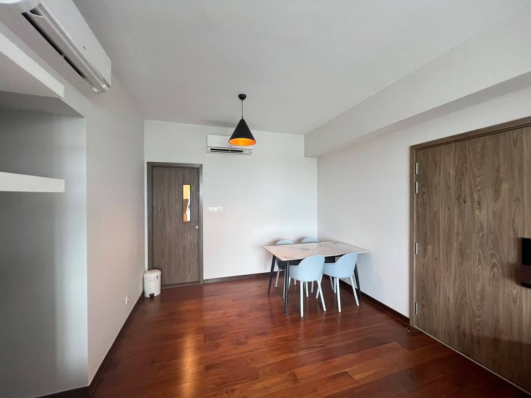 The Central condo for rent (2 bedrooms—lake view) - Image 2