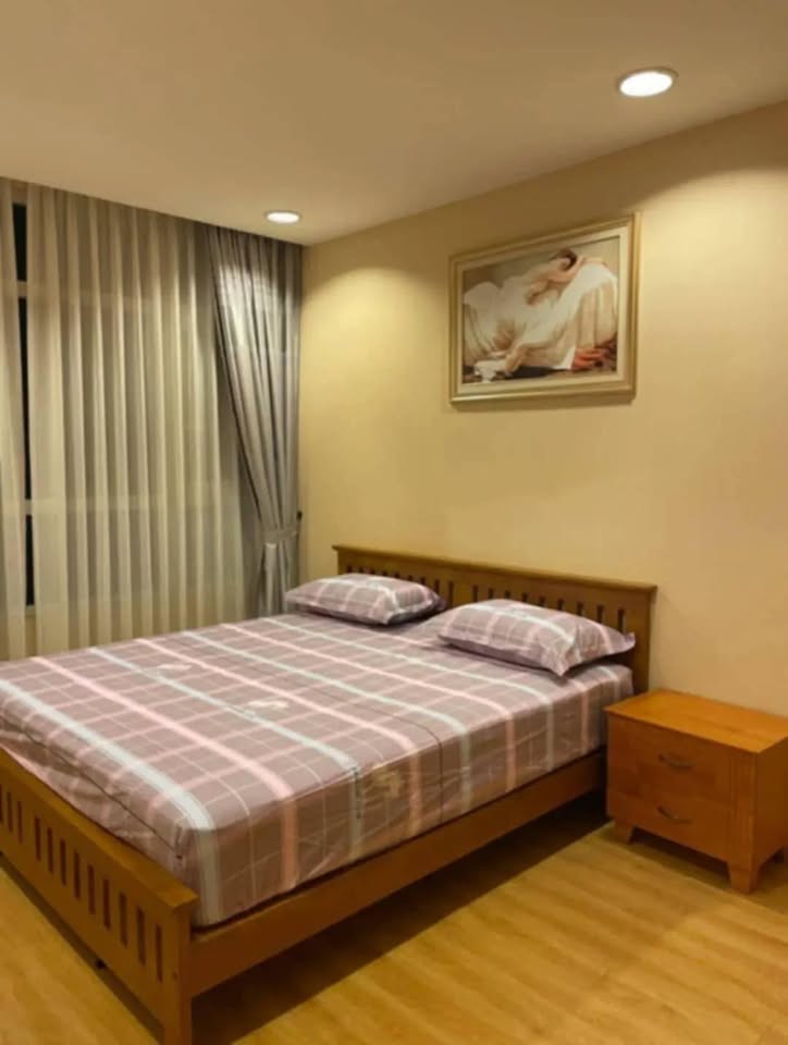 GEMS condo for rent - Image 4