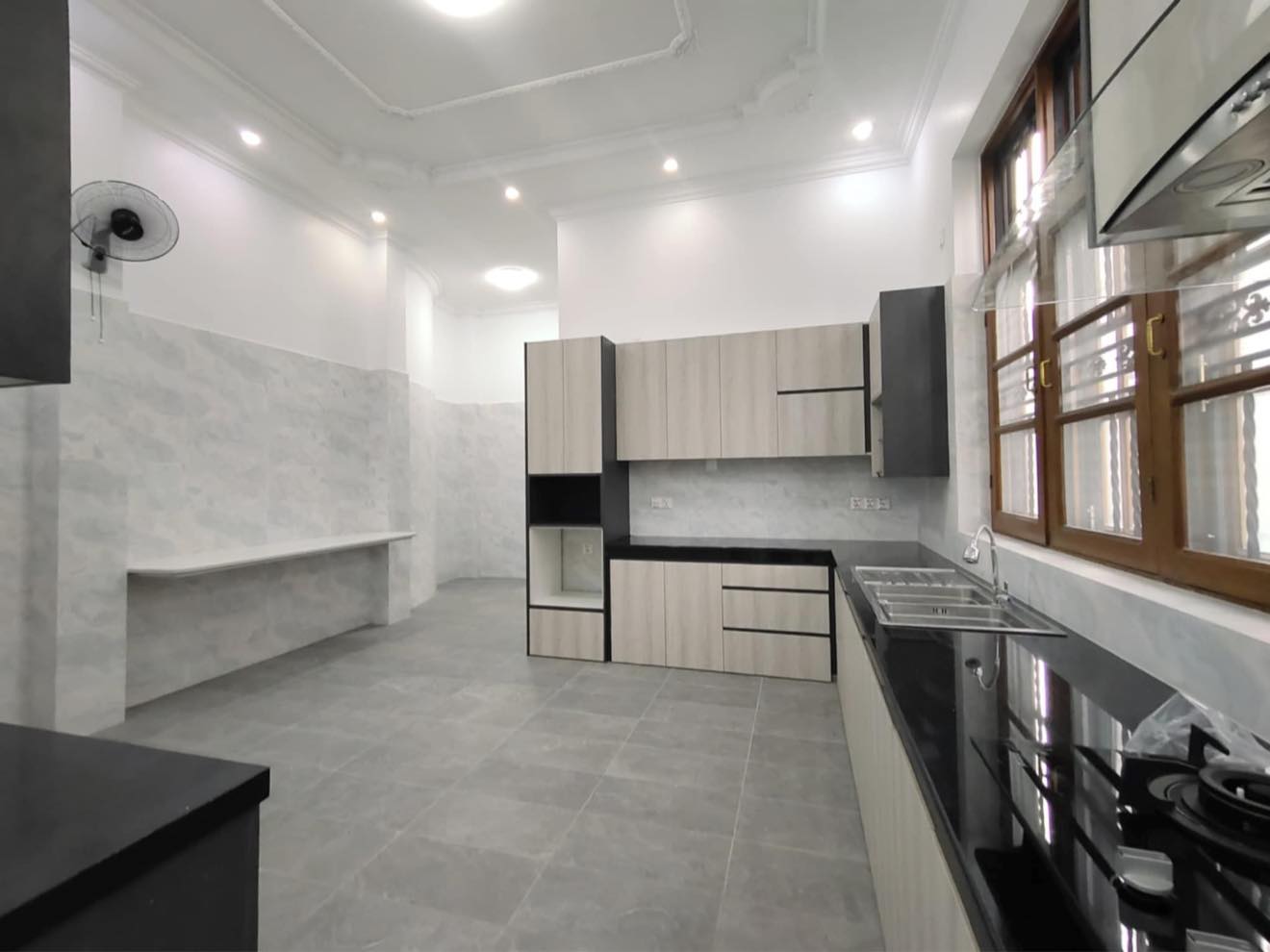 Office Space or House for Rent in Golden Valley - Image 10
