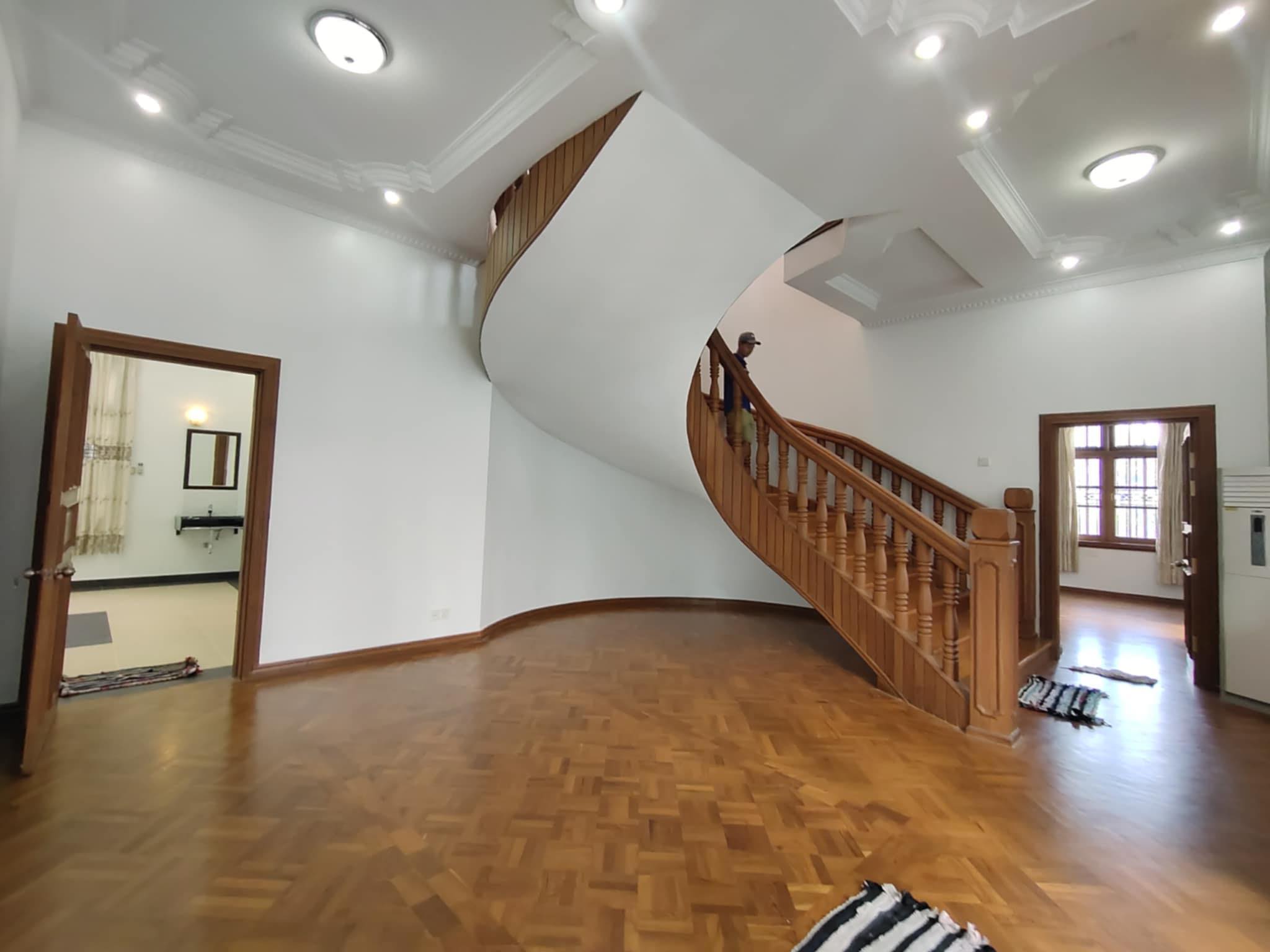 Office Space or House for Rent in Golden Valley - Image 5