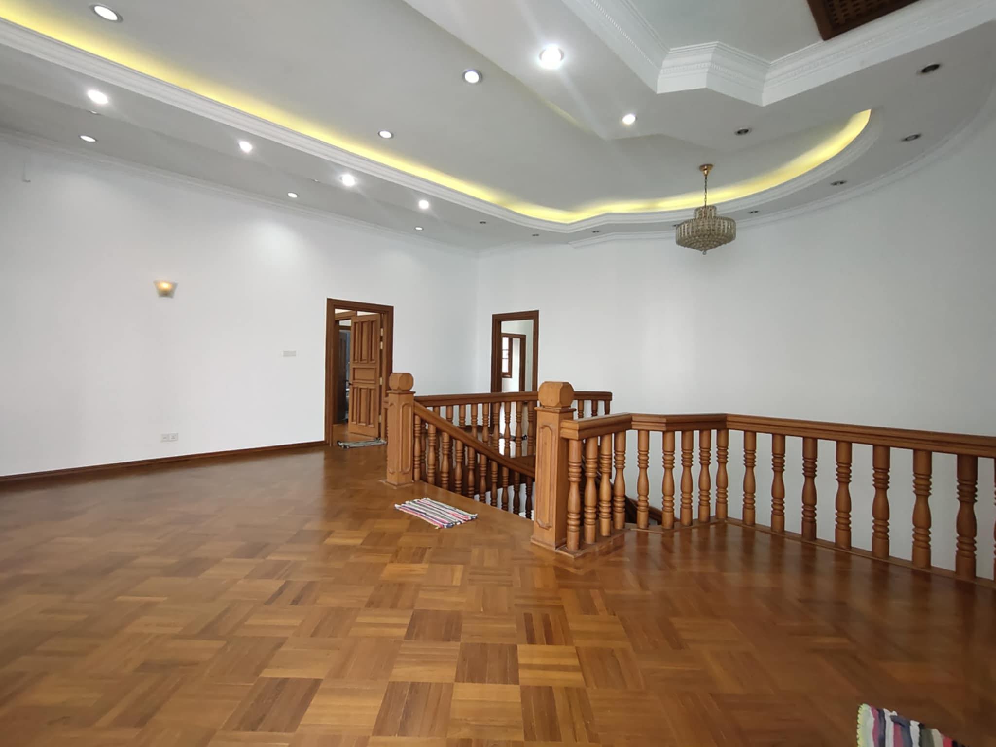 Office Space or House for Rent in Golden Valley - Image 3