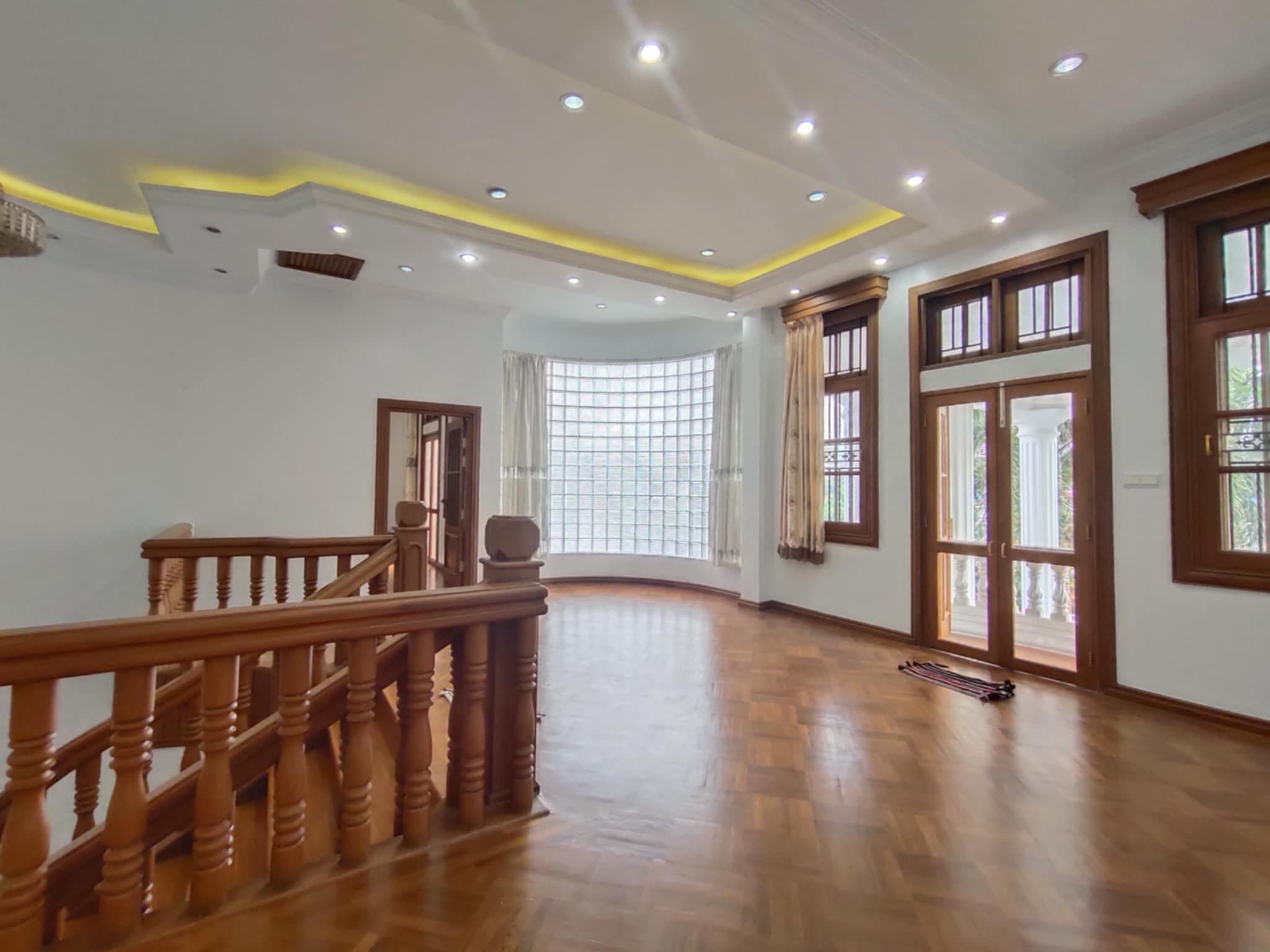 Office Space or House for Rent in Golden Valley - Image 6