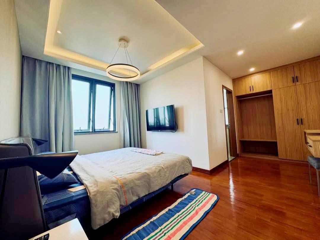 Skysuites Condo  for rent - Image 2