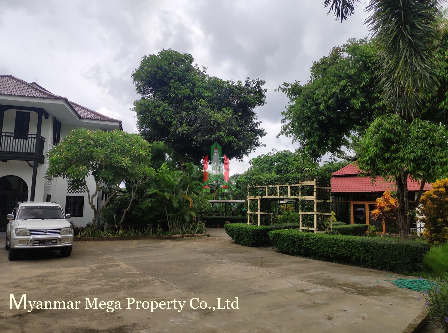 Office for rent in Golden Valley area - Image 1