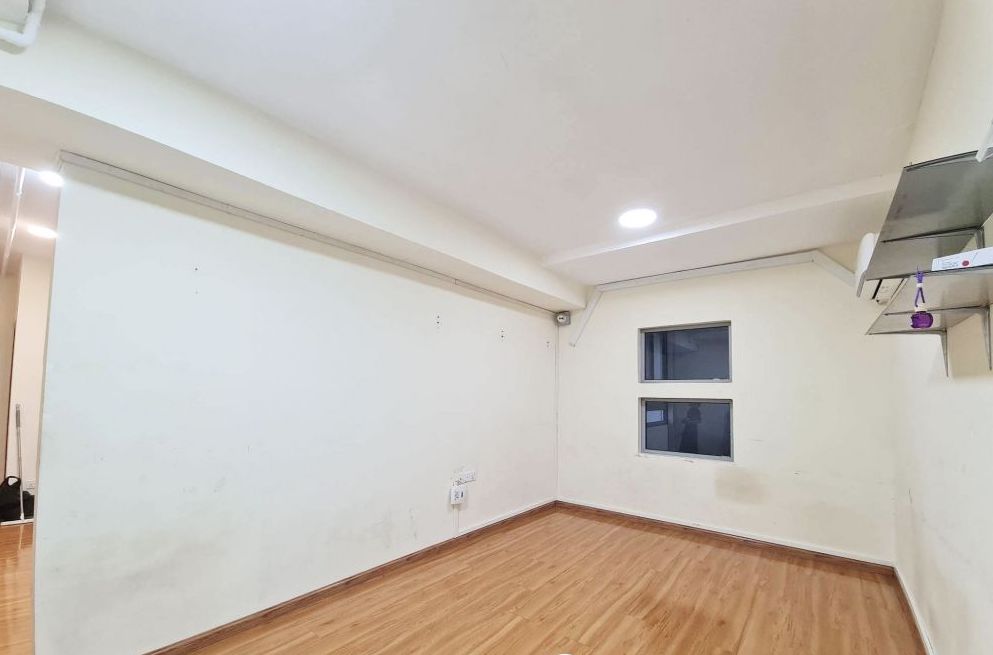 Royal Thuka condo for rent - Image 7