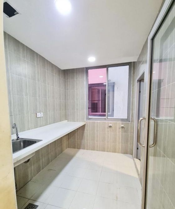 Royal Thuka condo for rent - Image 9