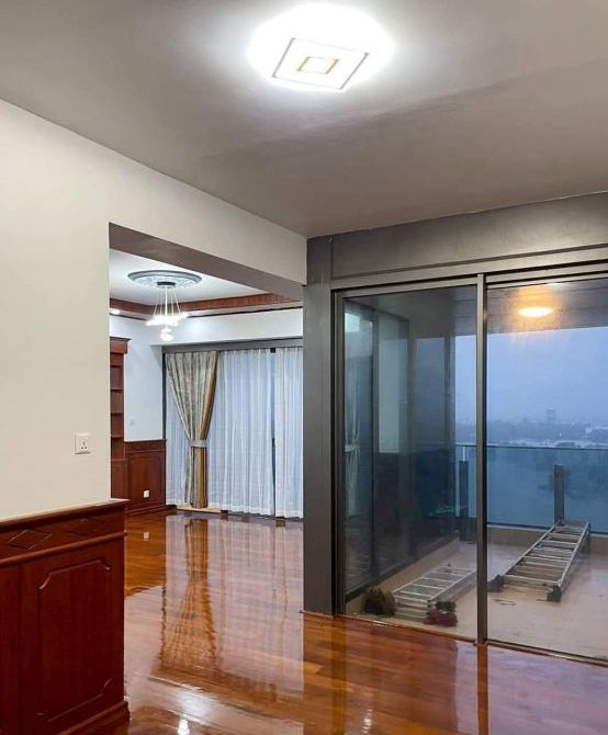 Penthouse for rent in The Central condo - Image 7