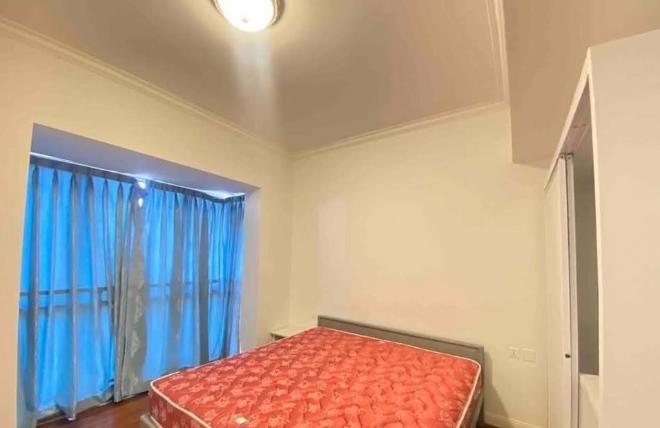 Golden City condo for rent - Image 4