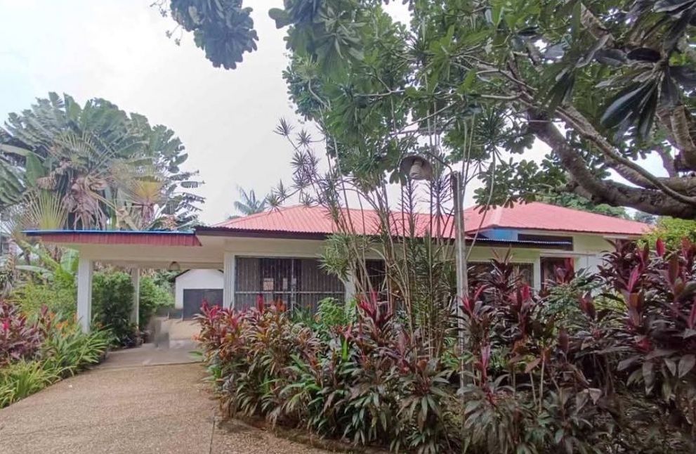 House for rent in Golden Valley - Image 2