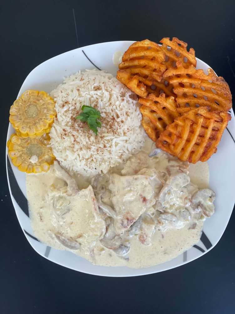 دجاج بالكريمة