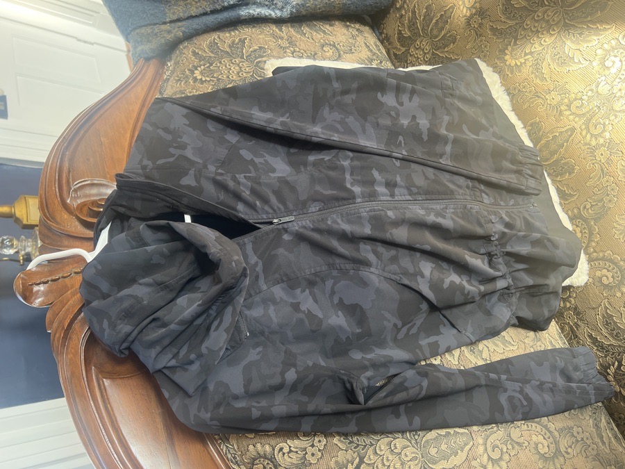 Lululemon black camo jacket
