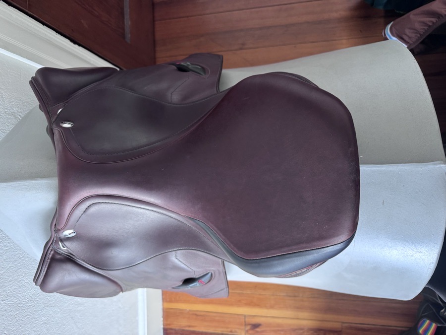17.5” Erreplus JR1 Saddle - SL Panels - WOOL Flocked and Fully Adjustable!
