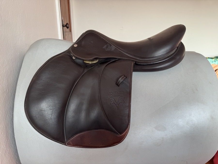 18” 2021 Voltaire Palm Beach PRO Saddle - 3A - Full Buffalo
