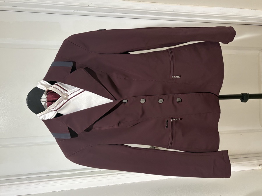 PIKEUR Show Outfit