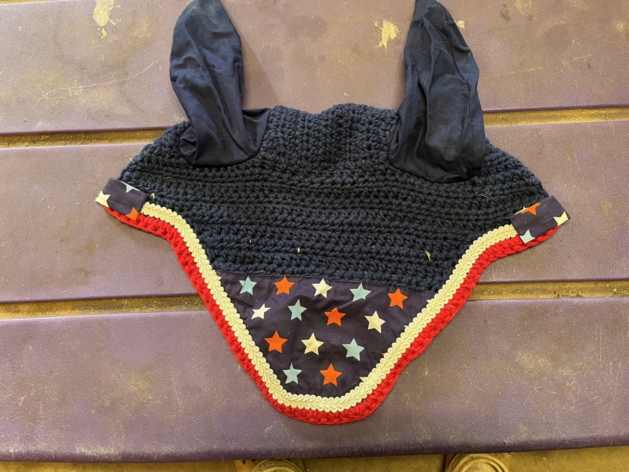 NWOT Red, White, and Blue bonnet 