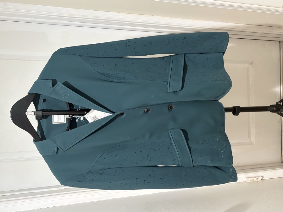 SAMSHIELD Show Outfit