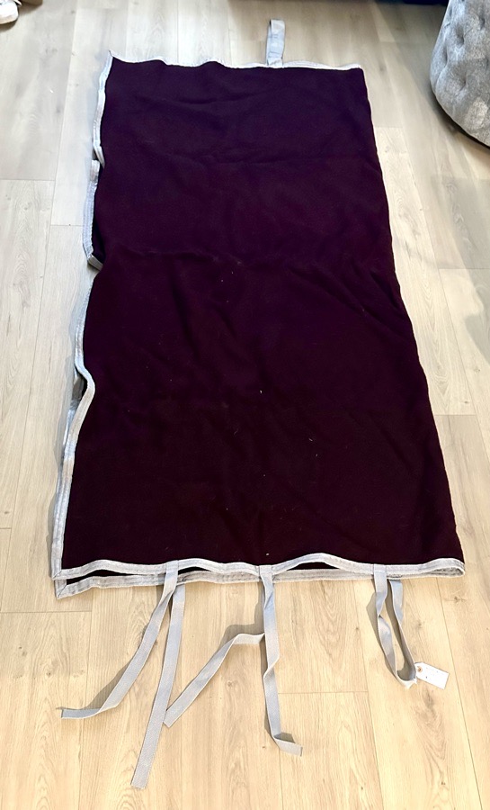 Square Wool Burgundy Cooler