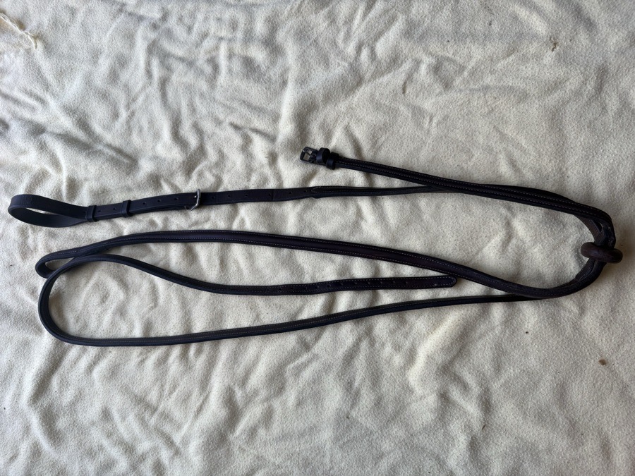 lovely full sized standing martingale