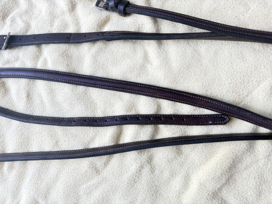 lovely full sized standing martingale