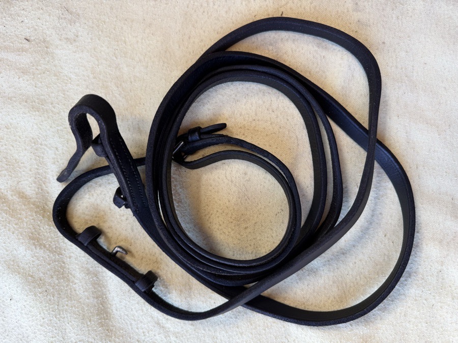 53” Black Curb Reins