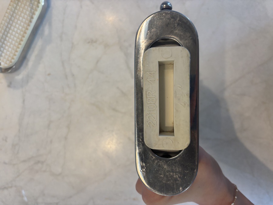 Break away rubber stirrups (4 1/2”)