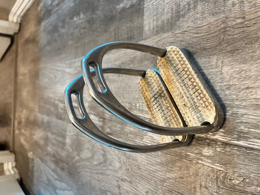 English Stirrup Irons 