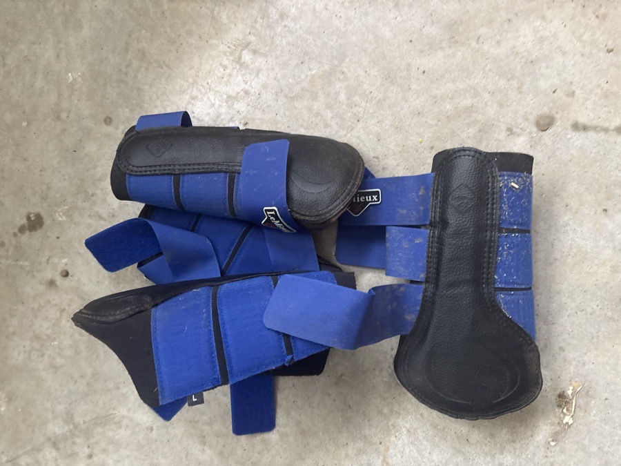 benetton blue boots