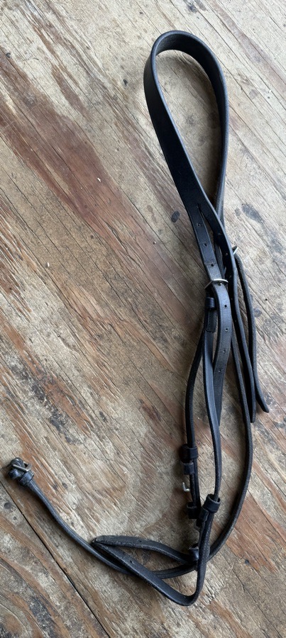 oversized black crown and cheeks