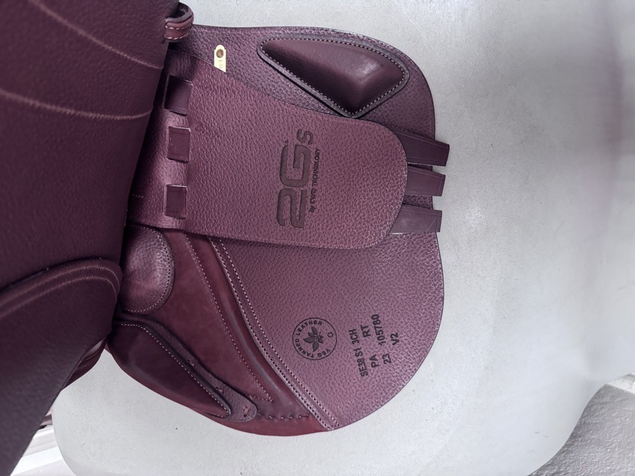 BRAND NEW 17” CWD SE38 Hunter Mademoiselle 2Gs PRO Saddle - 3CH