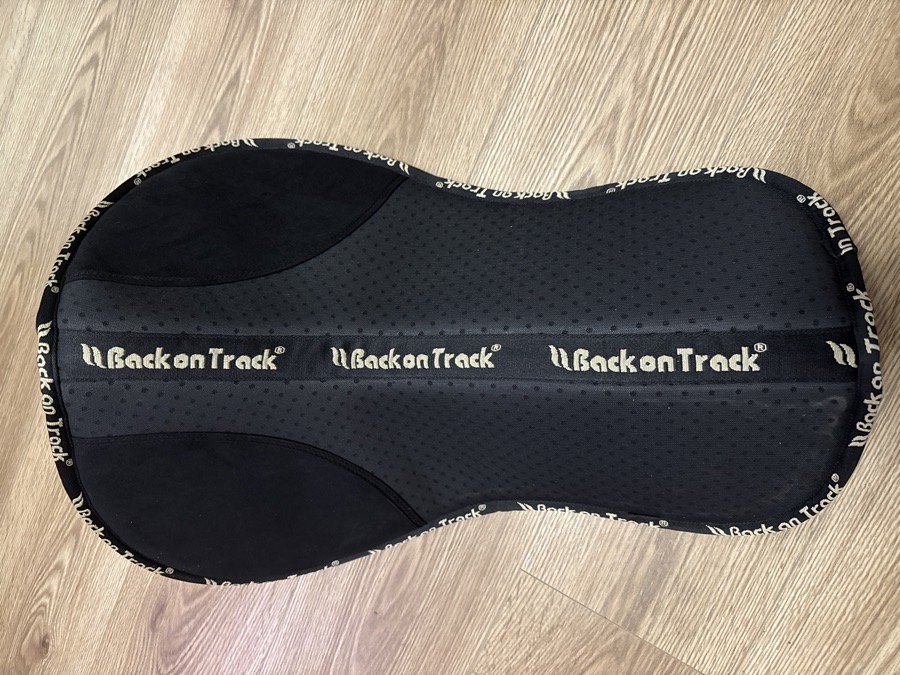Back on Track Half Pad - brand new 