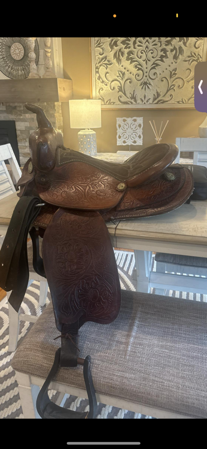 Western saddle 