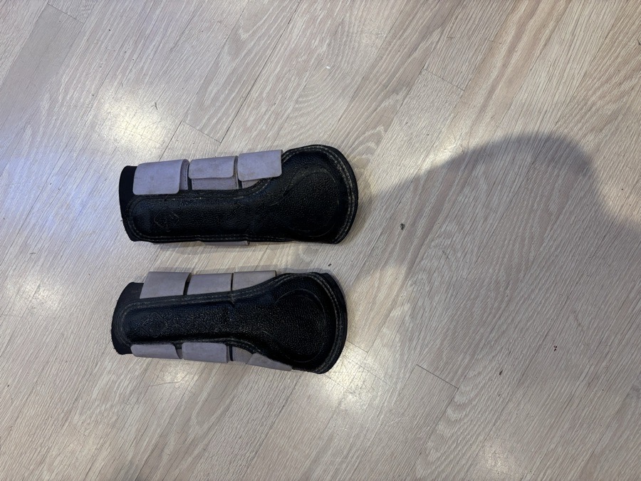 Purple lemieux brushing boots size L