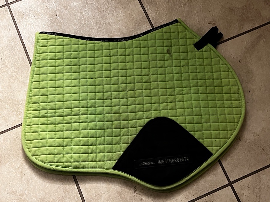 Weatherbeeta jump pad + bonnet 